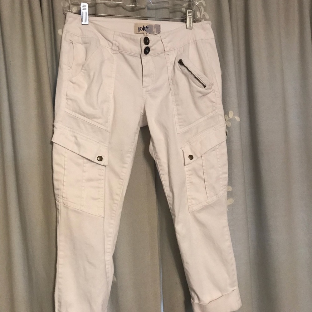 White Jolt cropped pants